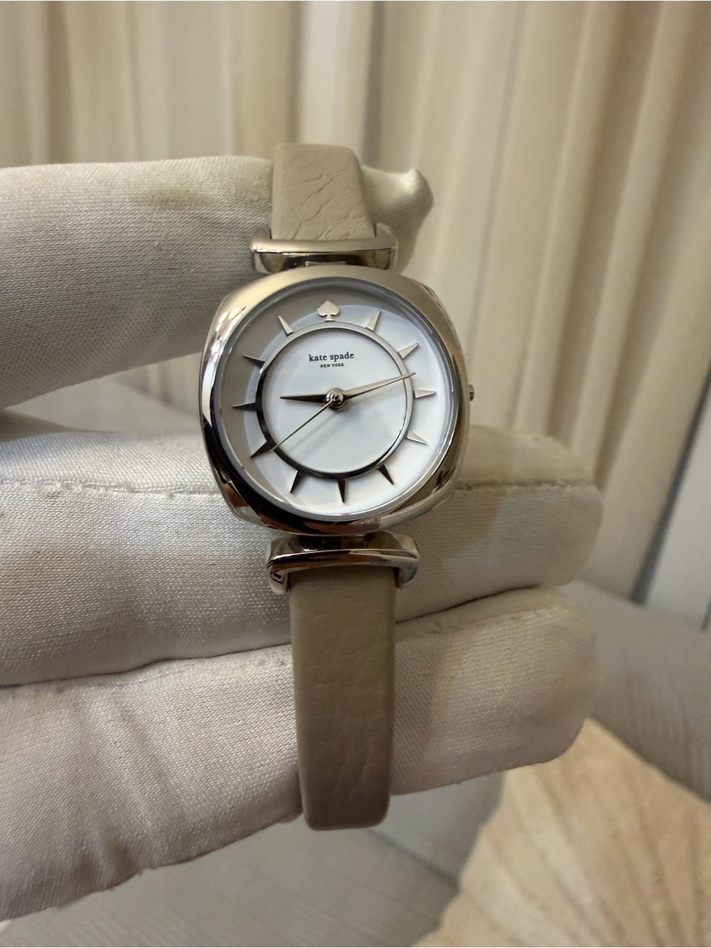Kate Spade Barrow KSW1321 Silver Tone Women's Watch - For Parts or Repair